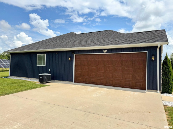 1106 FALCON Court, Carterville, Illinois 62918, 3 Bedrooms Bedrooms, 0 ,2 BathroomsBathrooms,Residential,For Sale,FALCON,0,RMAEB459154