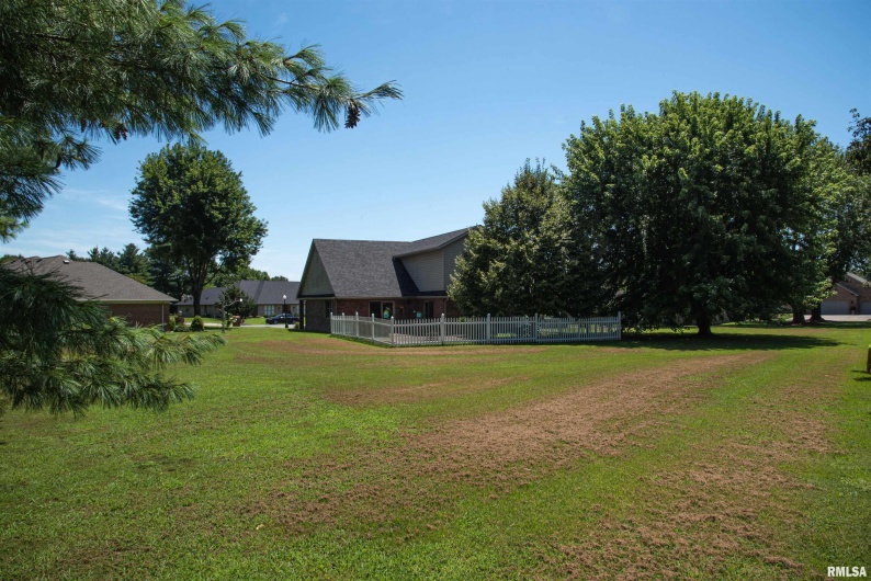 1602 Carmie Lane, Marion, Illinois 62959, 4 Bedrooms Bedrooms, 0 ,2 BathroomsBathrooms,Residential,For Sale,Carmie,0,RMAEB459155