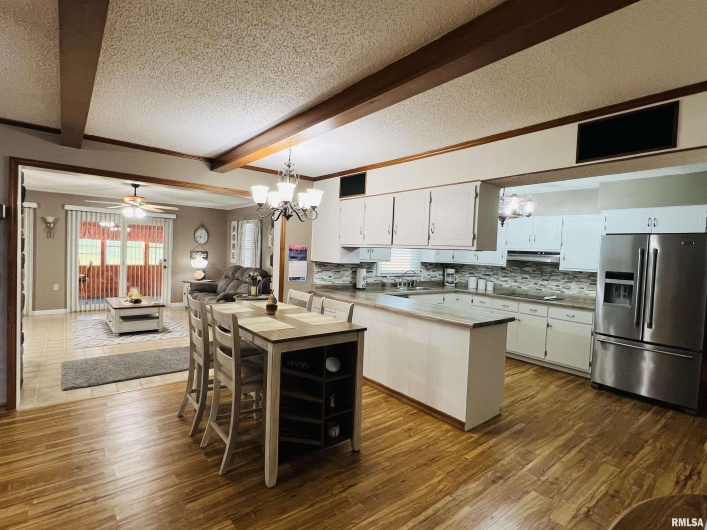 1116 LATHAM Street, Eldorado, Illinois 62930, 3 Bedrooms Bedrooms, 0 ,2 BathroomsBathrooms,Residential,For Sale,LATHAM,0,RMAEB459162