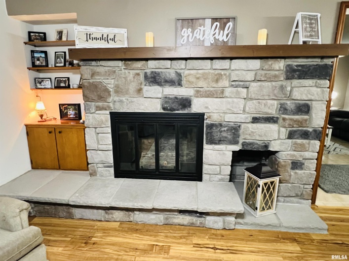 1116 LATHAM Street, Eldorado, Illinois 62930, 3 Bedrooms Bedrooms, 0 ,2 BathroomsBathrooms,Residential,For Sale,LATHAM,0,RMAEB459162