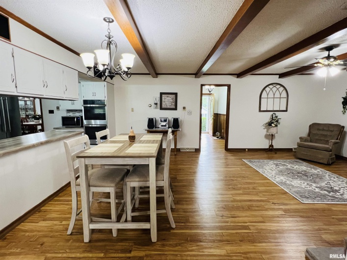 1116 LATHAM Street, Eldorado, Illinois 62930, 3 Bedrooms Bedrooms, 0 ,2 BathroomsBathrooms,Residential,For Sale,LATHAM,0,RMAEB459162