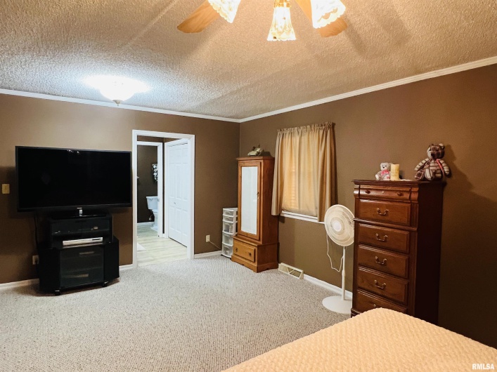 1116 LATHAM Street, Eldorado, Illinois 62930, 3 Bedrooms Bedrooms, 0 ,2 BathroomsBathrooms,Residential,For Sale,LATHAM,0,RMAEB459162