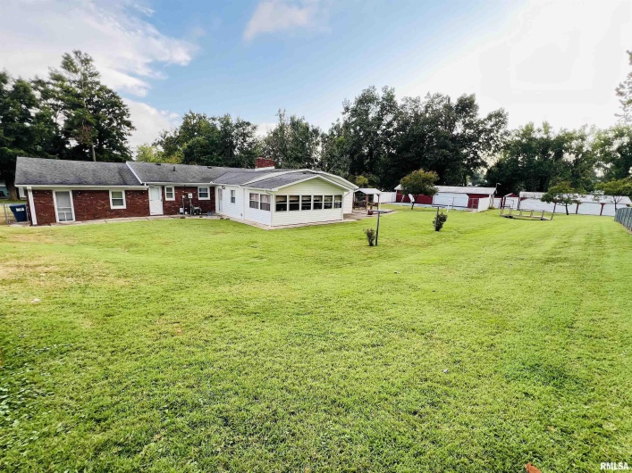 1116 LATHAM Street, Eldorado, Illinois 62930, 3 Bedrooms Bedrooms, 0 ,2 BathroomsBathrooms,Residential,For Sale,LATHAM,0,RMAEB459162
