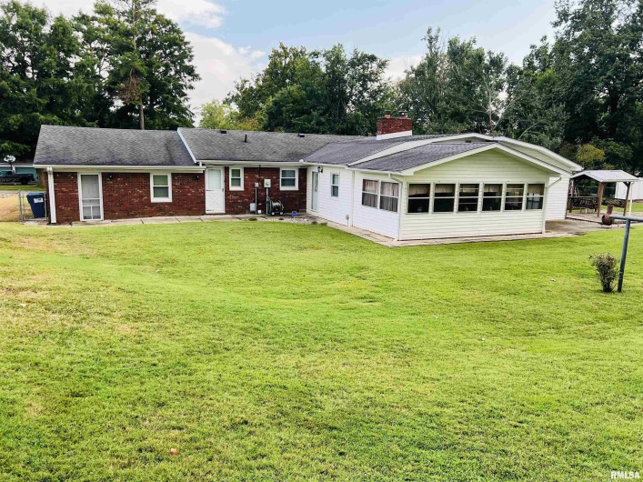 1116 LATHAM Street, Eldorado, Illinois 62930, 3 Bedrooms Bedrooms, 0 ,2 BathroomsBathrooms,Residential,For Sale,LATHAM,0,RMAEB459162
