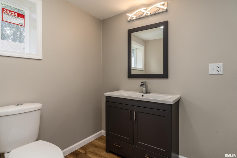 603 CARTER Street, Marion, Illinois 62959, 3 Bedrooms Bedrooms, 0 ,3 BathroomsBathrooms,Residential,For Sale,CARTER,0,RMAEB459171