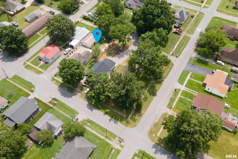 603 CARTER Street, Marion, Illinois 62959, 3 Bedrooms Bedrooms, 0 ,3 BathroomsBathrooms,Residential,For Sale,CARTER,0,RMAEB459171
