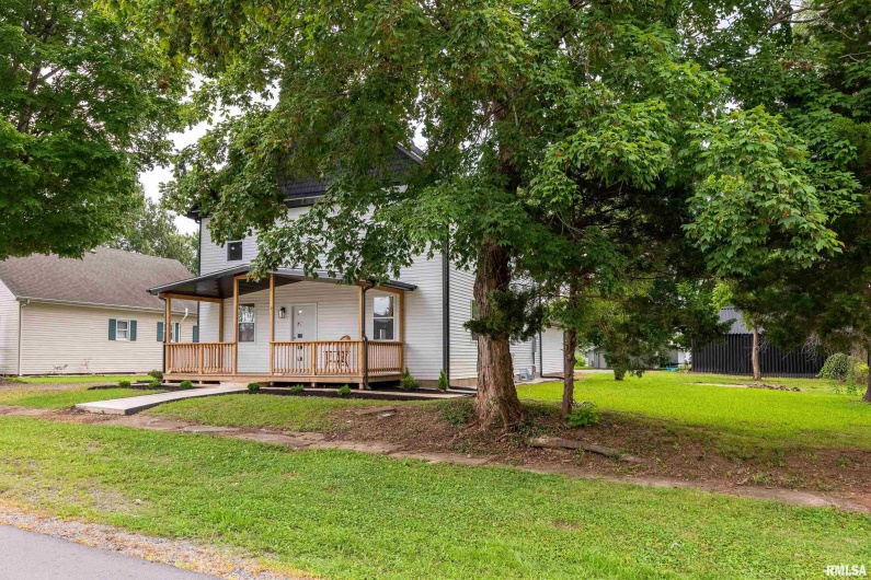603 CARTER Street, Marion, Illinois 62959, 3 Bedrooms Bedrooms, 0 ,3 BathroomsBathrooms,Residential,For Sale,CARTER,0,RMAEB459171