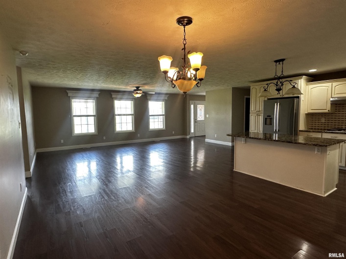 6252 Arbuckle Lane, Marion, Illinois 62959, 4 Bedrooms Bedrooms, 0 ,2 BathroomsBathrooms,Residential,For Sale,Arbuckle,0,RMAEB459173