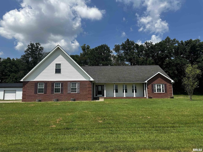 6252 Arbuckle Lane, Marion, Illinois 62959, 4 Bedrooms Bedrooms, 0 ,2 BathroomsBathrooms,Residential,For Sale,Arbuckle,0,RMAEB459173