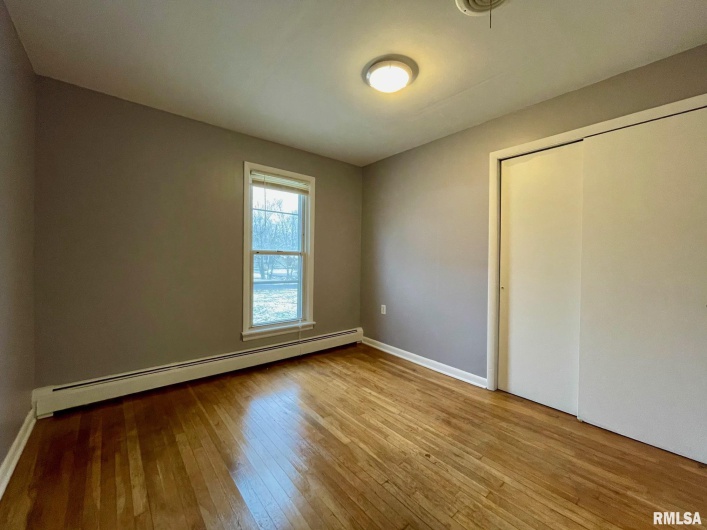602 BARR Street, Carterville, Illinois 62918, 3 Bedrooms Bedrooms, 0 ,1 BathroomBathrooms,Residential,For Sale,BARR,0,RMAEB459174