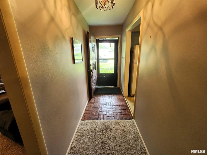 620 INDIAN HILL Drive, Herrin, Illinois 62948, 3 Bedrooms Bedrooms, 0 ,2 BathroomsBathrooms,Residential,For Sale,INDIAN HILL,0,RMAEB459176
