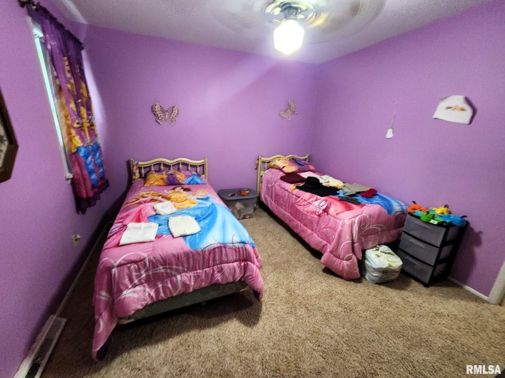 620 INDIAN HILL Drive, Herrin, Illinois 62948, 3 Bedrooms Bedrooms, 0 ,2 BathroomsBathrooms,Residential,For Sale,INDIAN HILL,0,RMAEB459176