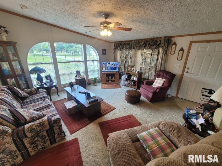 315 3RD Avenue, Grand Tower, Illinois 62942, 3 Bedrooms Bedrooms, 0 ,2 BathroomsBathrooms,Residential,For Sale,3RD,0,RMAEB459177