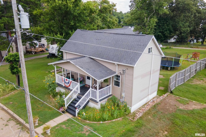 1320 HOBSON Street, Harrisburg, Illinois 62946, 3 Bedrooms Bedrooms, 0 ,1 BathroomBathrooms,Residential,For Sale,HOBSON,0,RMAQC4266188