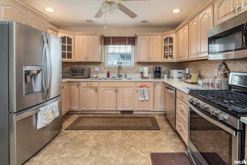 401 Bogie Drive, Herrin, Illinois 62948, 3 Bedrooms Bedrooms, 0 ,2 BathroomsBathrooms,Residential,For Sale,Bogie,0,RMAQC4266192
