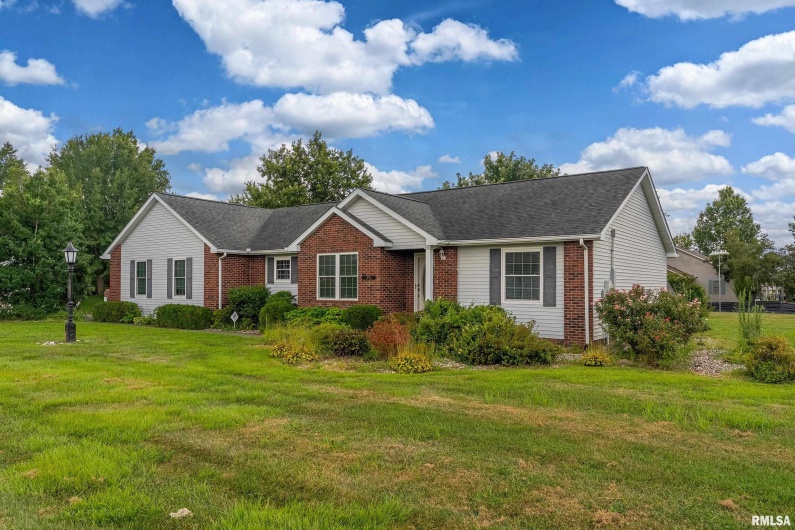 401 Bogie Drive, Herrin, Illinois 62948, 3 Bedrooms Bedrooms, 0 ,2 BathroomsBathrooms,Residential,For Sale,Bogie,0,RMAQC4266192
