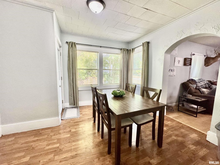 1004 Chesnut Street, Marion, Illinois 62959, 2 Bedrooms Bedrooms, 0 ,1 BathroomBathrooms,Residential,For Sale,Chesnut,0,RMAEB459182