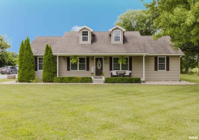 10625 Route 166, Marion, Illinois 62959, 4 Bedrooms Bedrooms, 0 ,2 BathroomsBathrooms,Residential,For Sale,Route 166,0,RMAEB459183
