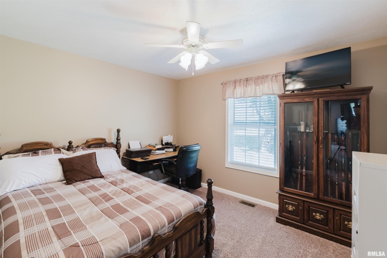 10625 Route 166, Marion, Illinois 62959, 4 Bedrooms Bedrooms, 0 ,2 BathroomsBathrooms,Residential,For Sale,Route 166,0,RMAEB459183