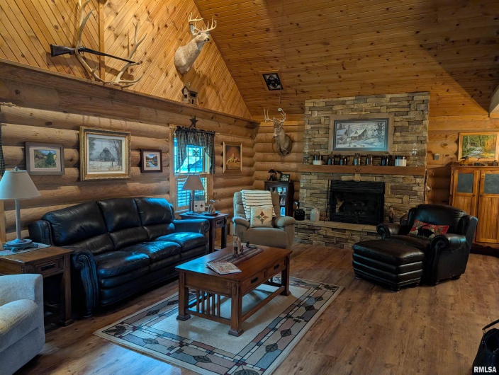 1400 Womble Road, Harrisburg, Illinois 62946, 3 Bedrooms Bedrooms, 0 ,2 BathroomsBathrooms,Residential,For Sale,Womble,0,RMAQC4266197
