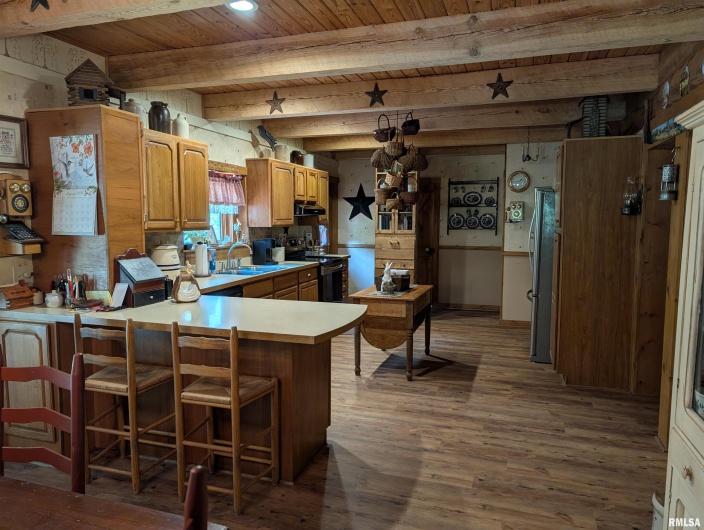 1400 Womble Road, Harrisburg, Illinois 62946, 3 Bedrooms Bedrooms, 0 ,2 BathroomsBathrooms,Residential,For Sale,Womble,0,RMAQC4266197