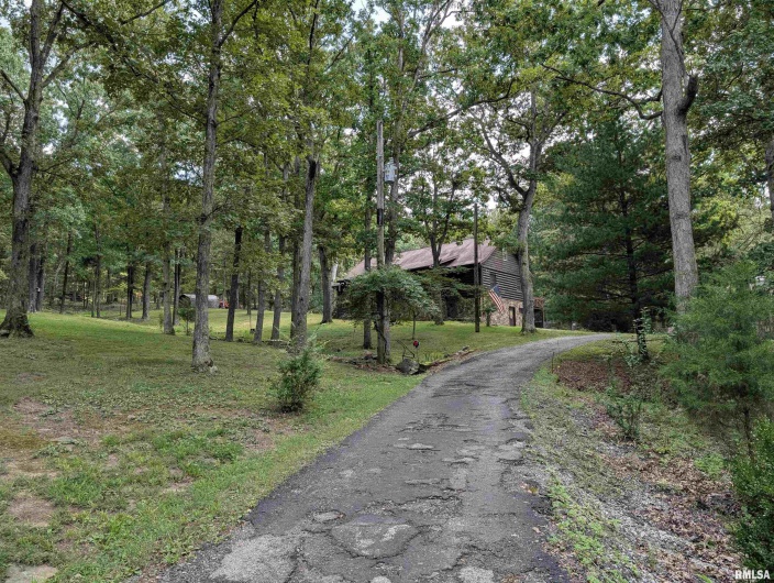 1400 Womble Road, Harrisburg, Illinois 62946, 3 Bedrooms Bedrooms, 0 ,2 BathroomsBathrooms,Residential,For Sale,Womble,0,RMAQC4266197