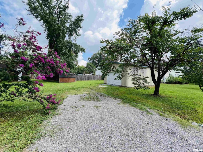 2301 MAIN Street, Eldorado, Illinois 62930, 2 Bedrooms Bedrooms, 0 ,1 BathroomBathrooms,Residential,For Sale,MAIN,0,RMAEB459195
