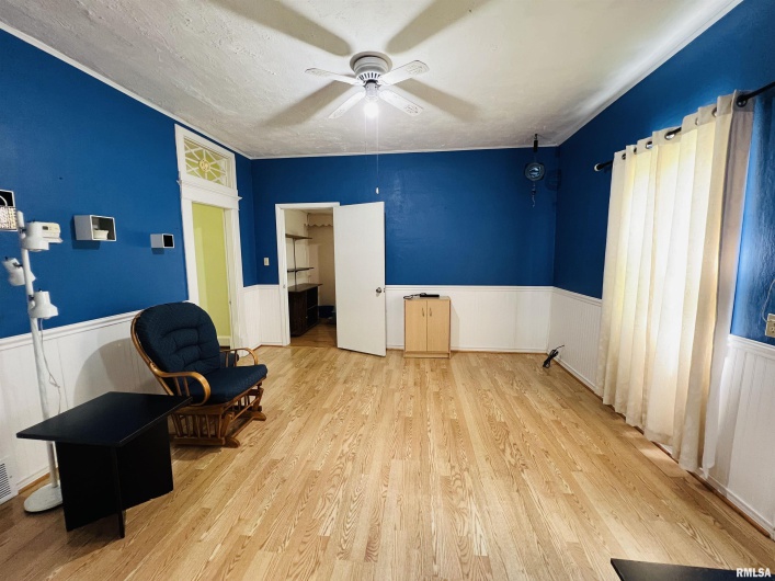 2301 MAIN Street, Eldorado, Illinois 62930, 2 Bedrooms Bedrooms, 0 ,1 BathroomBathrooms,Residential,For Sale,MAIN,0,RMAEB459195