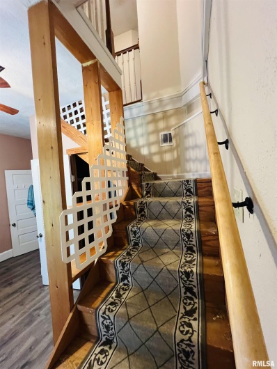 2301 MAIN Street, Eldorado, Illinois 62930, 2 Bedrooms Bedrooms, 0 ,1 BathroomBathrooms,Residential,For Sale,MAIN,0,RMAEB459195