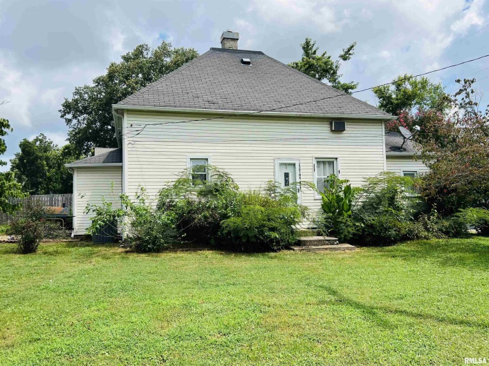 2301 MAIN Street, Eldorado, Illinois 62930, 2 Bedrooms Bedrooms, 0 ,1 BathroomBathrooms,Residential,For Sale,MAIN,0,RMAEB459195