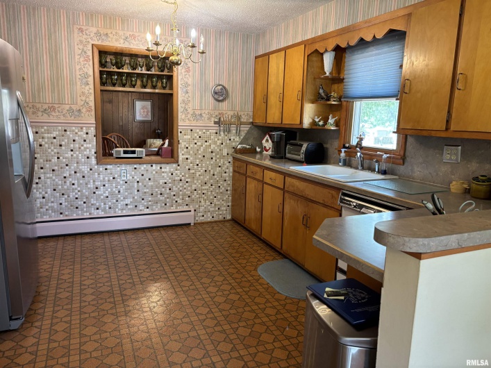 1355 Old Hwy 51 Highway, Anna, Illinois 62906, 3 Bedrooms Bedrooms, 0 ,1 BathroomBathrooms,Residential,For Sale,Old Hwy 51,0,RMAEB459200