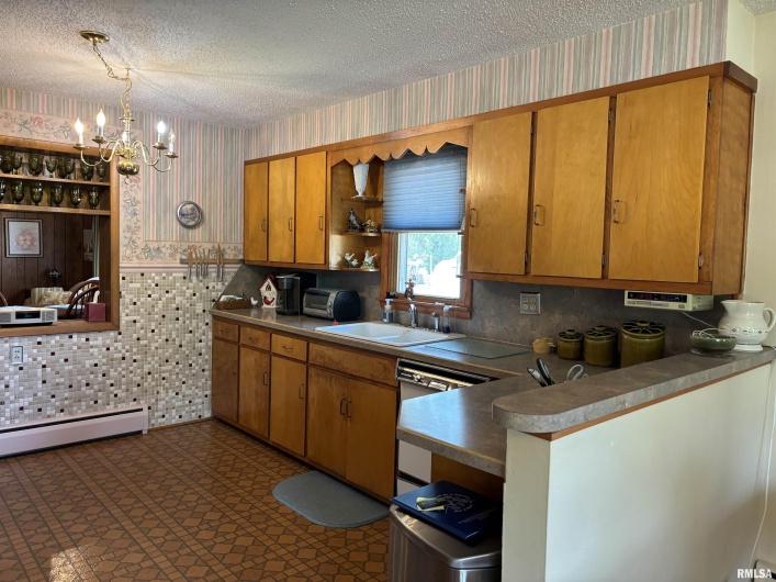 1355 Old Hwy 51 Highway, Anna, Illinois 62906, 3 Bedrooms Bedrooms, 0 ,1 BathroomBathrooms,Residential,For Sale,Old Hwy 51,0,RMAEB459200