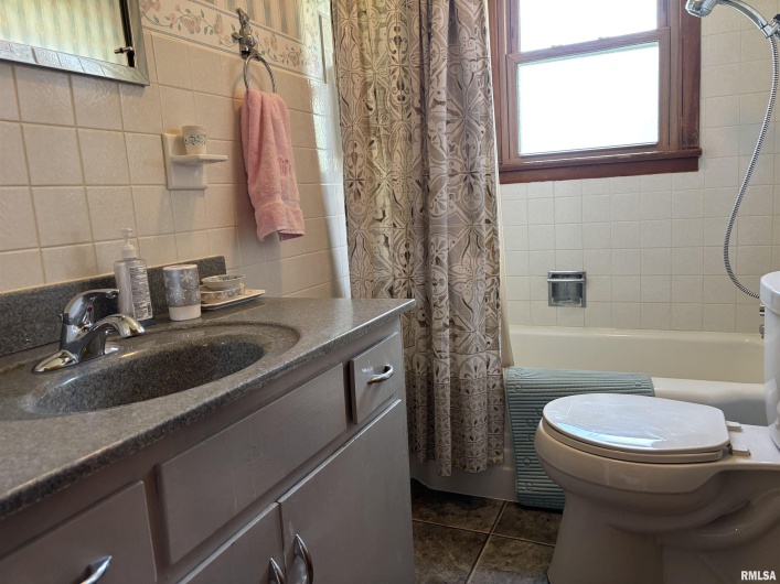 1355 Old Hwy 51 Highway, Anna, Illinois 62906, 3 Bedrooms Bedrooms, 0 ,1 BathroomBathrooms,Residential,For Sale,Old Hwy 51,0,RMAEB459200