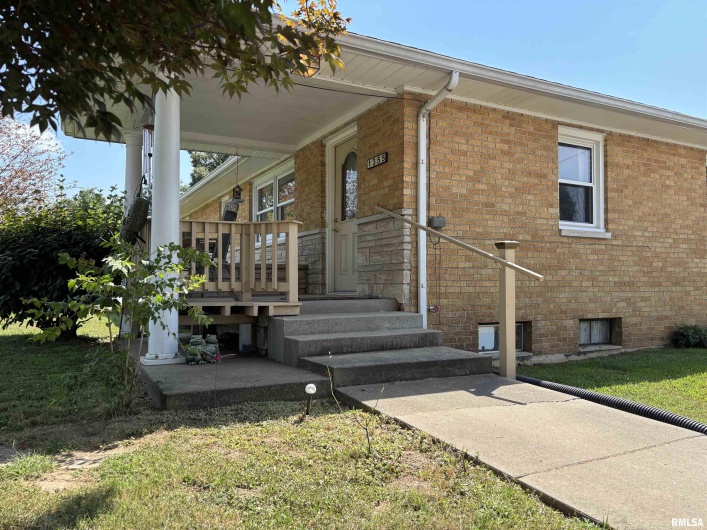 1355 Old Hwy 51 Highway, Anna, Illinois 62906, 3 Bedrooms Bedrooms, 0 ,1 BathroomBathrooms,Residential,For Sale,Old Hwy 51,0,RMAEB459200