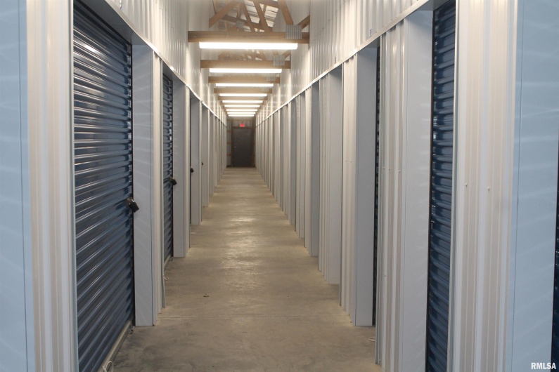 325 Industrial Park Road, Carbondale, Illinois 62901, 0 , 0 ,0,Commercial Sale,For Sale,Industrial Park,0,RMAEB459201