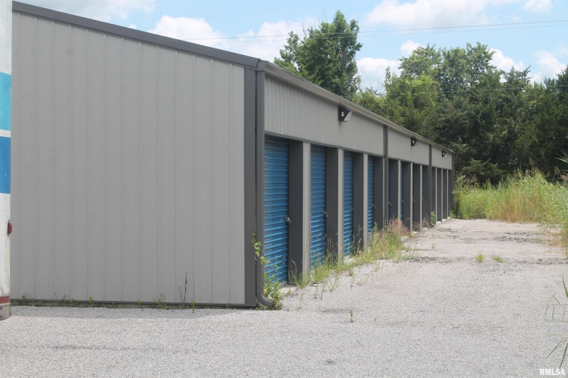 325 Industrial Park Road, Carbondale, Illinois 62901, 0 , 0 ,0,Commercial Sale,For Sale,Industrial Park,0,RMAEB459201