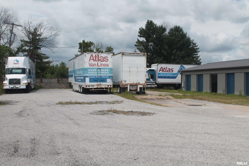 325 Industrial Park Road, Carbondale, Illinois 62901, 0 , 0 ,0,Commercial Sale,For Sale,Industrial Park,0,RMAEB459201