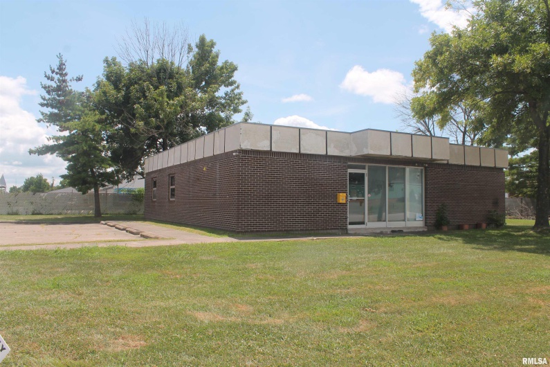 325 Industrial Park Road, Carbondale, Illinois 62901, 0 , 0 ,0,Commercial Sale,For Sale,Industrial Park,0,RMAEB459201
