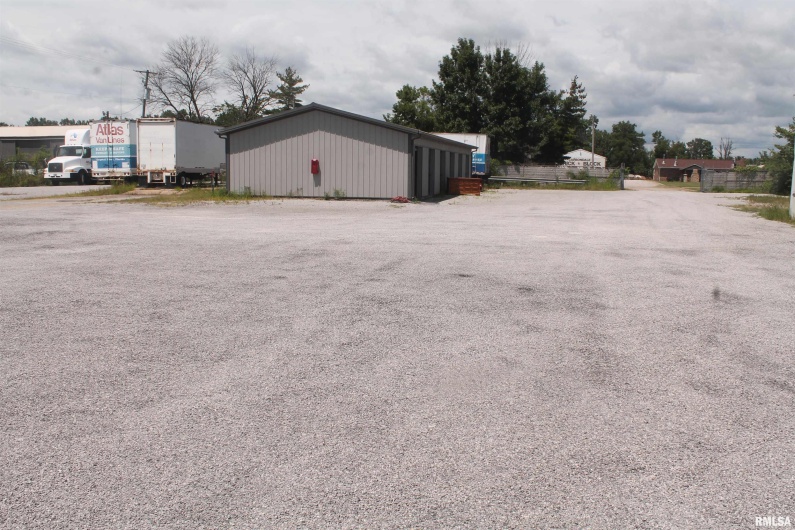 325 Industrial Park Road, Carbondale, Illinois 62901, 0 , 0 ,0,Commercial Sale,For Sale,Industrial Park,0,RMAEB459201
