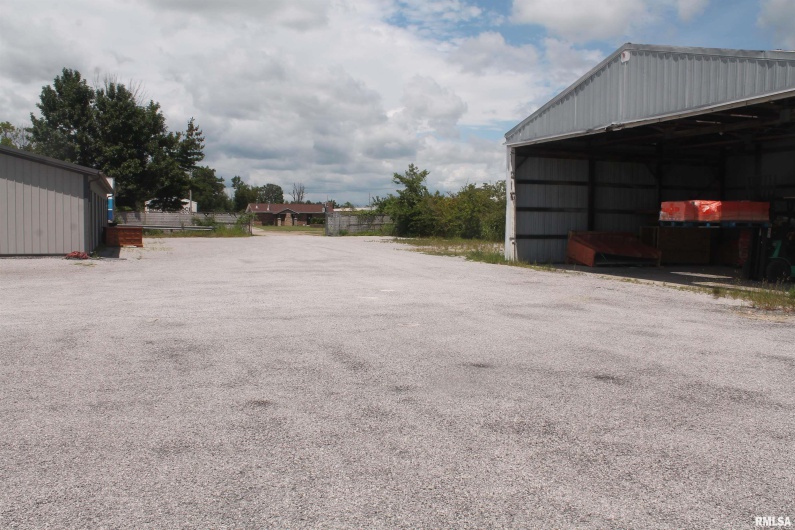 325 Industrial Park Road, Carbondale, Illinois 62901, 0 , 0 ,0,Commercial Sale,For Sale,Industrial Park,0,RMAEB459201