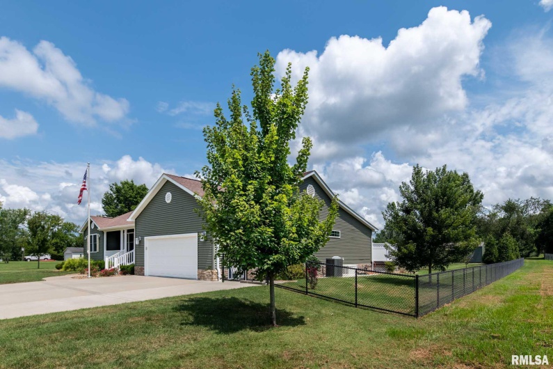 13206 Reed Cemetery Road, Marion, Illinois 62959, 4 Bedrooms Bedrooms, 0 ,2 BathroomsBathrooms,Residential,For Sale,Reed Cemetery,0,RMAQC4266035