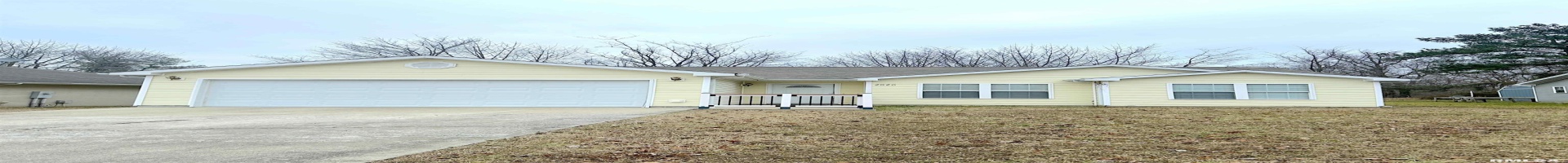Residential For Sale 2020 Creekwood Drive, Carbondale, Illinois 62901, 3 Bedrooms Bedrooms, 0 ,2 BathroomsBathrooms,Residential,For Sale,Creekwood,0,RMAEB459203