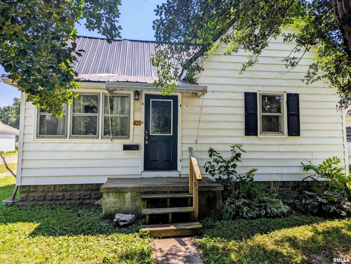 420 13TH Street, Herrin, Illinois 62948, 2 Bedrooms Bedrooms, 0 ,1 BathroomBathrooms,Residential,For Sale,13TH,0,RMAEB459204