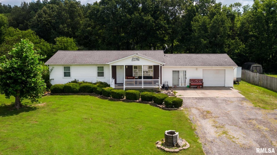 514 SMITH Street, Galatia, Illinois 62935, 4 Bedrooms Bedrooms, 0 ,2 BathroomsBathrooms,Residential,For Sale,SMITH,0,RMAQC4266231