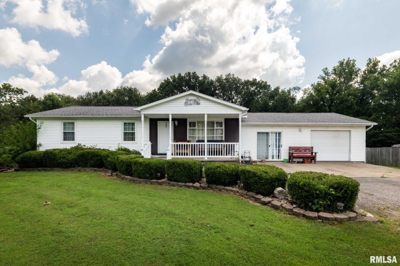 514 SMITH Street, Galatia, Illinois 62935, 4 Bedrooms Bedrooms, 0 ,2 BathroomsBathrooms,Residential,For Sale,SMITH,0,RMAQC4266231