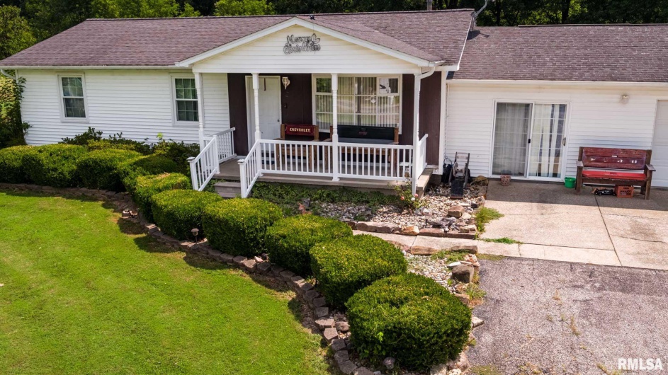 514 SMITH Street, Galatia, Illinois 62935, 4 Bedrooms Bedrooms, 0 ,2 BathroomsBathrooms,Residential,For Sale,SMITH,0,RMAQC4266231