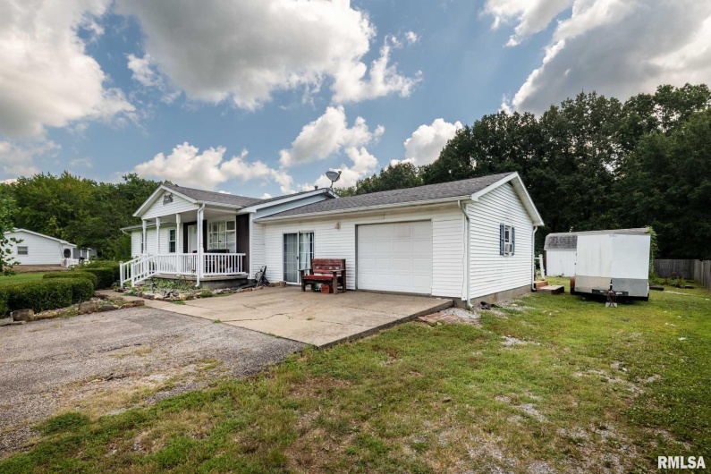 514 SMITH Street, Galatia, Illinois 62935, 4 Bedrooms Bedrooms, 0 ,2 BathroomsBathrooms,Residential,For Sale,SMITH,0,RMAQC4266231
