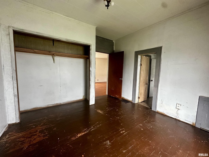 111 WALKER Street, Galatia, Illinois 62935, 2 Bedrooms Bedrooms, 0 ,1 BathroomBathrooms,Residential,For Sale,WALKER,0,RMAQC4266250
