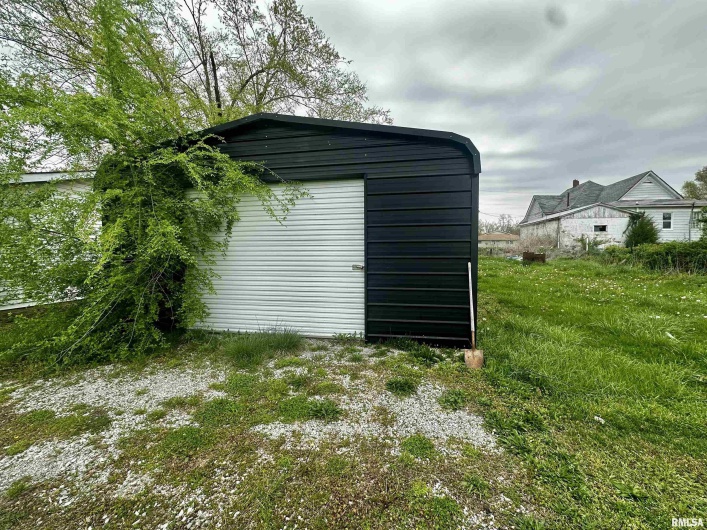 111 WALKER Street, Galatia, Illinois 62935, 2 Bedrooms Bedrooms, 0 ,1 BathroomBathrooms,Residential,For Sale,WALKER,0,RMAQC4266250