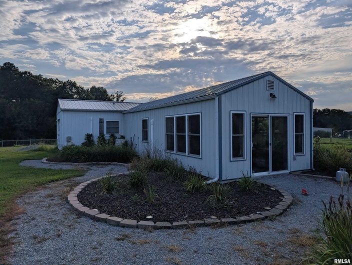 784 Eddyville Road, Eddyville, Illinois 62928, 1 Bedroom Bedrooms, 0 ,1 BathroomBathrooms,Residential,For Sale,Eddyville,0,RMAQC4266266